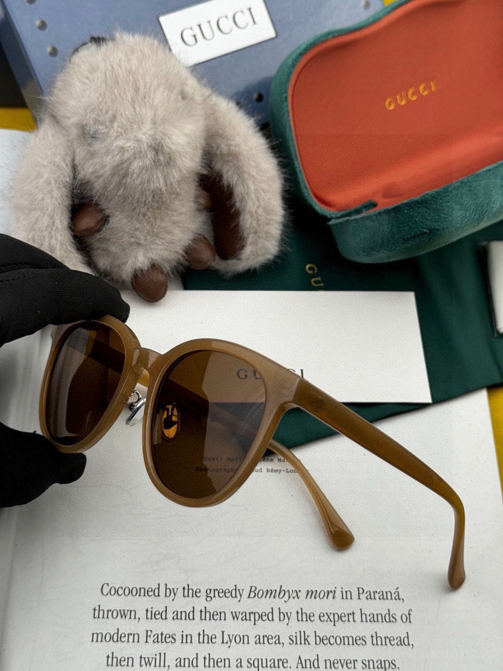 Gucci G6910 Polarized Round Brown Lens Sunglasses for Women - 371609 - detail image 4