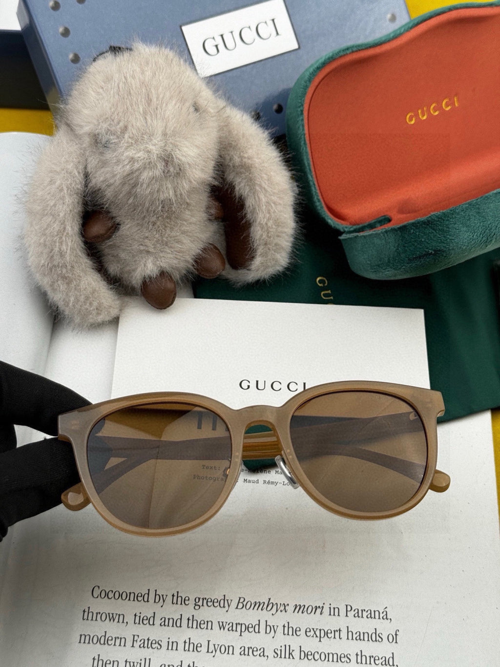 Gucci G6910 Polarized Round Brown Lens Sunglasses for Women - 371609 - detail image 2