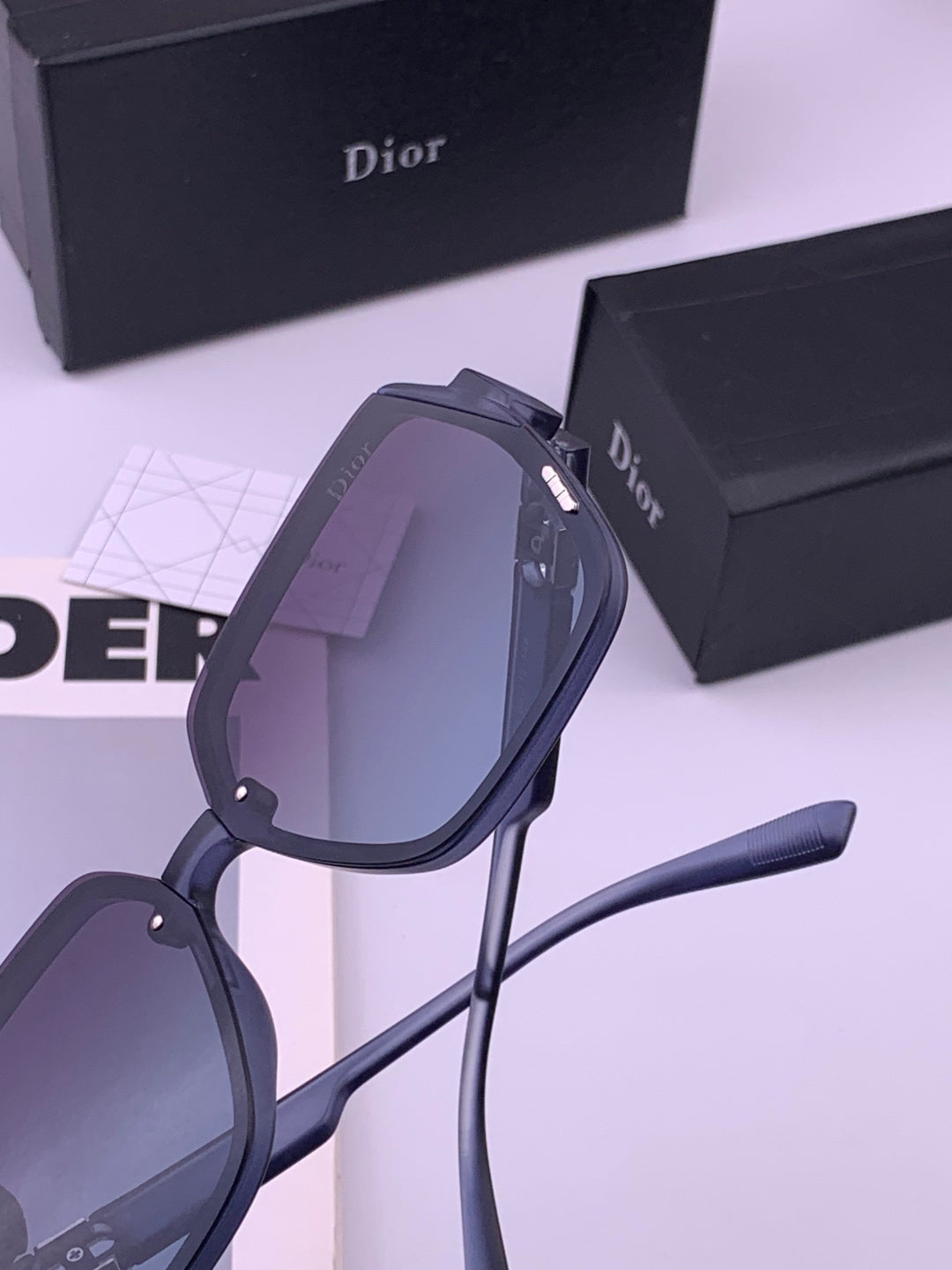 Dior D6303 Polarized Square Brown Lens Sunglasses for Men & Women - detail image 5
