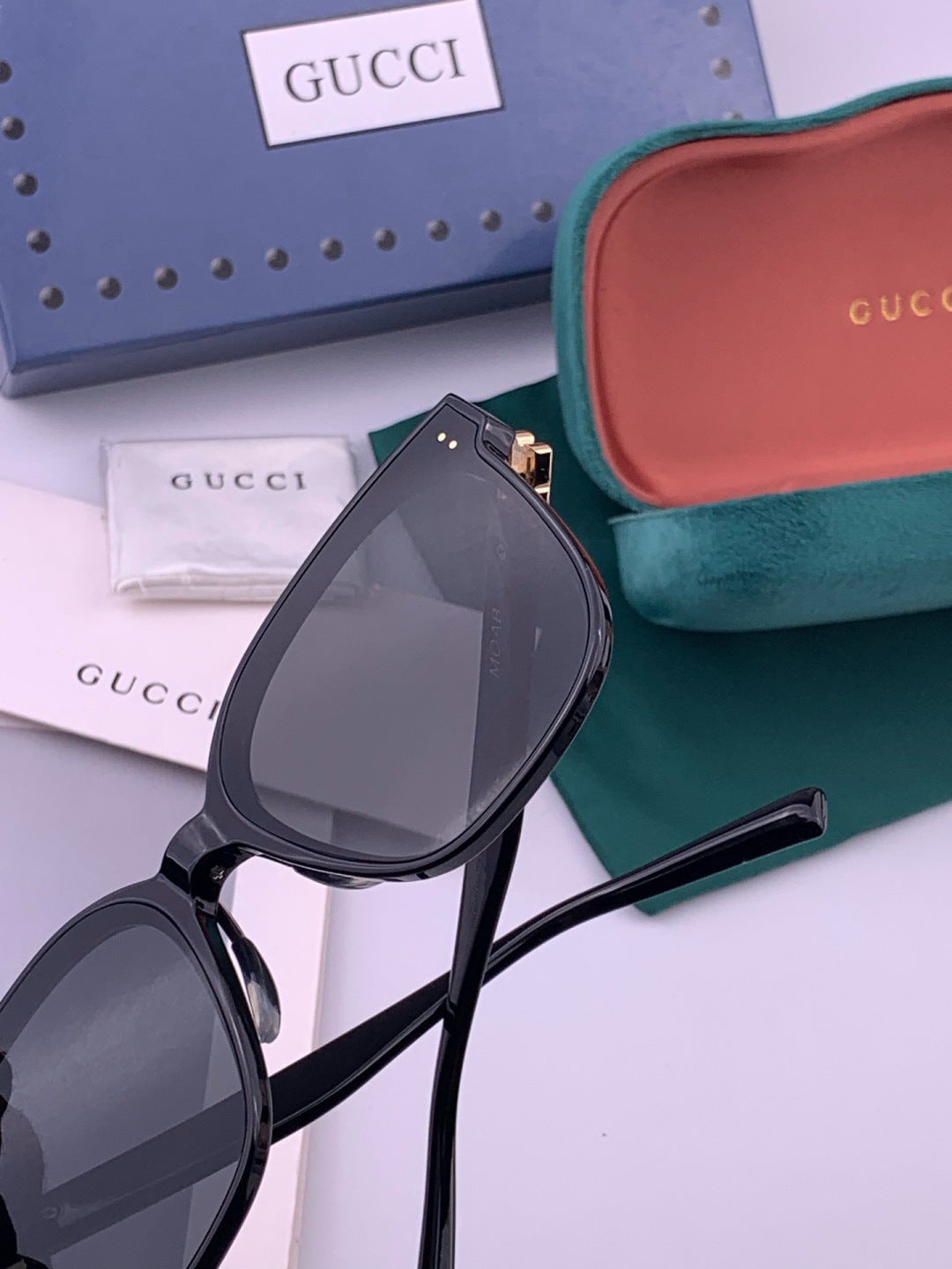 Gucci G20 Polarized Square Black Lens Sunglasses for Men & Women - 371614 - detail image 5