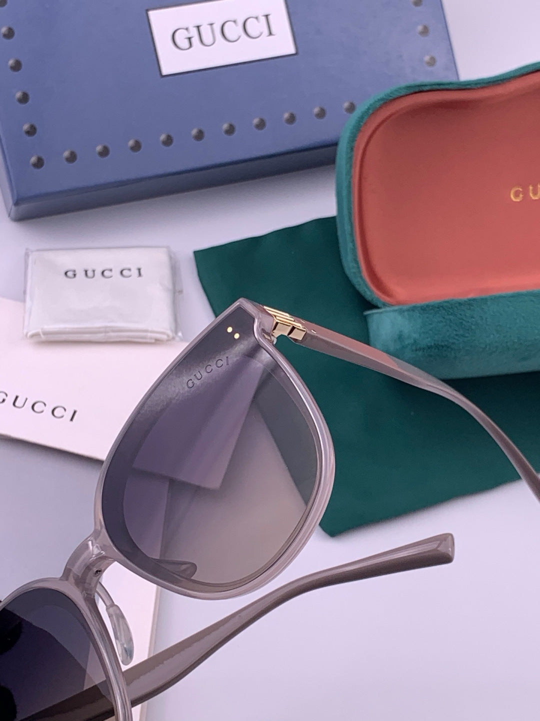 Gucci G20 Polarized Square Black Lens Sunglasses for Men & Women - 371616 - detail image 2