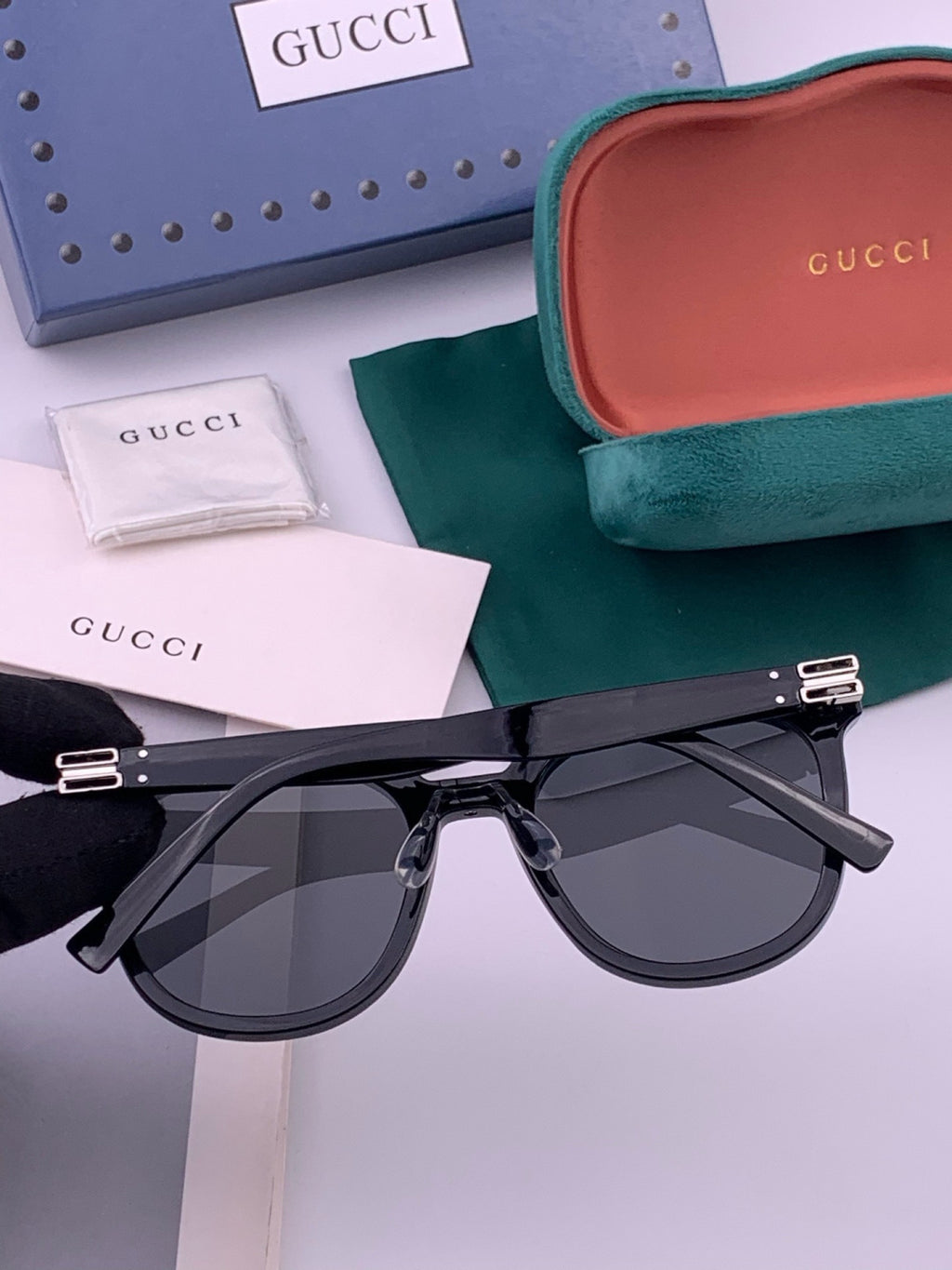 Gucci G20 Polarized Square Black Lens Sunglasses for Men & Women - 371617 - detail image 3
