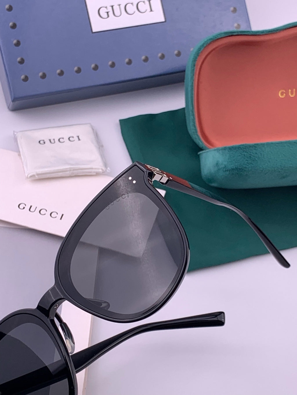 Gucci G20 Polarized Square Black Lens Sunglasses for Men & Women - 371617 - detail image 2