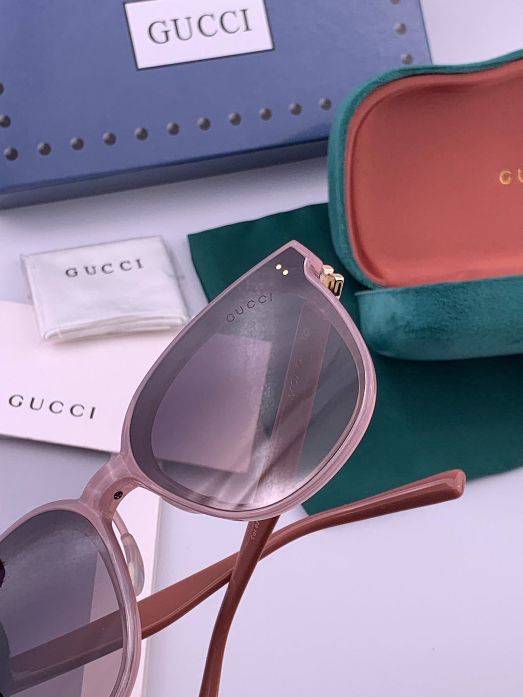 Gucci G20 Polarized Square Black Lens Sunglasses for Men & Women - detail image 7