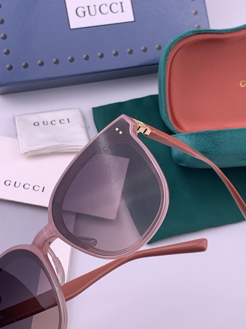Gucci G20 Polarized Square Black Lens Sunglasses for Men & Women - detail image 3