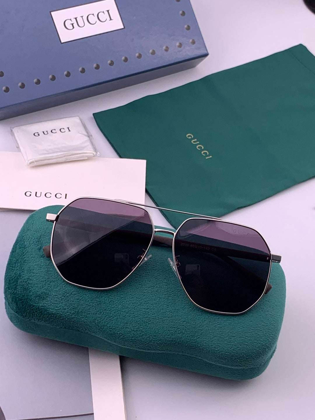 Gucci G9203 Polarized Aviator Gold Lens Sunglasses for Men & Women - detail image 6