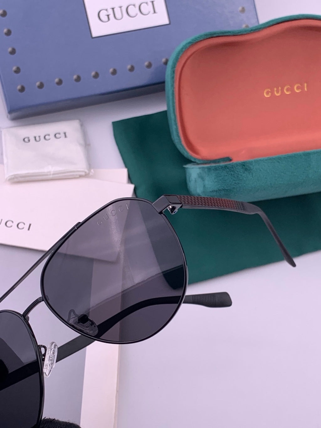 Gucci G8204 Polarized Aviator Gold Lens Sunglasses for Men & Women - detail image 3