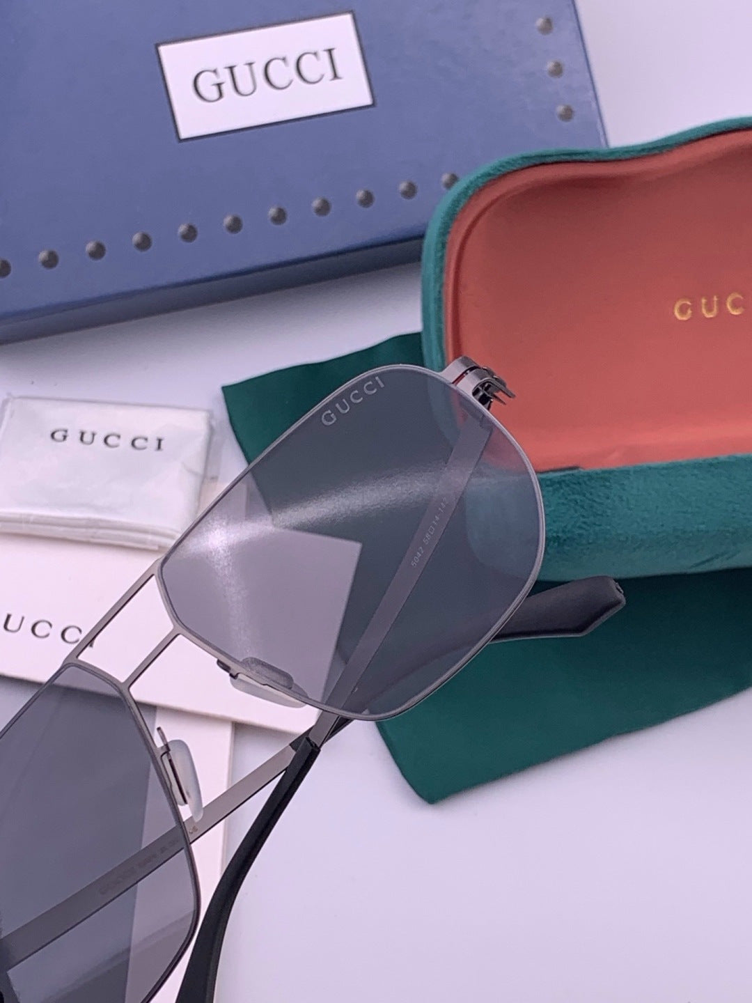 Gucci G2504 Fashion Black Lens Sunglasses for Men & Women - 371628 - detail image 5