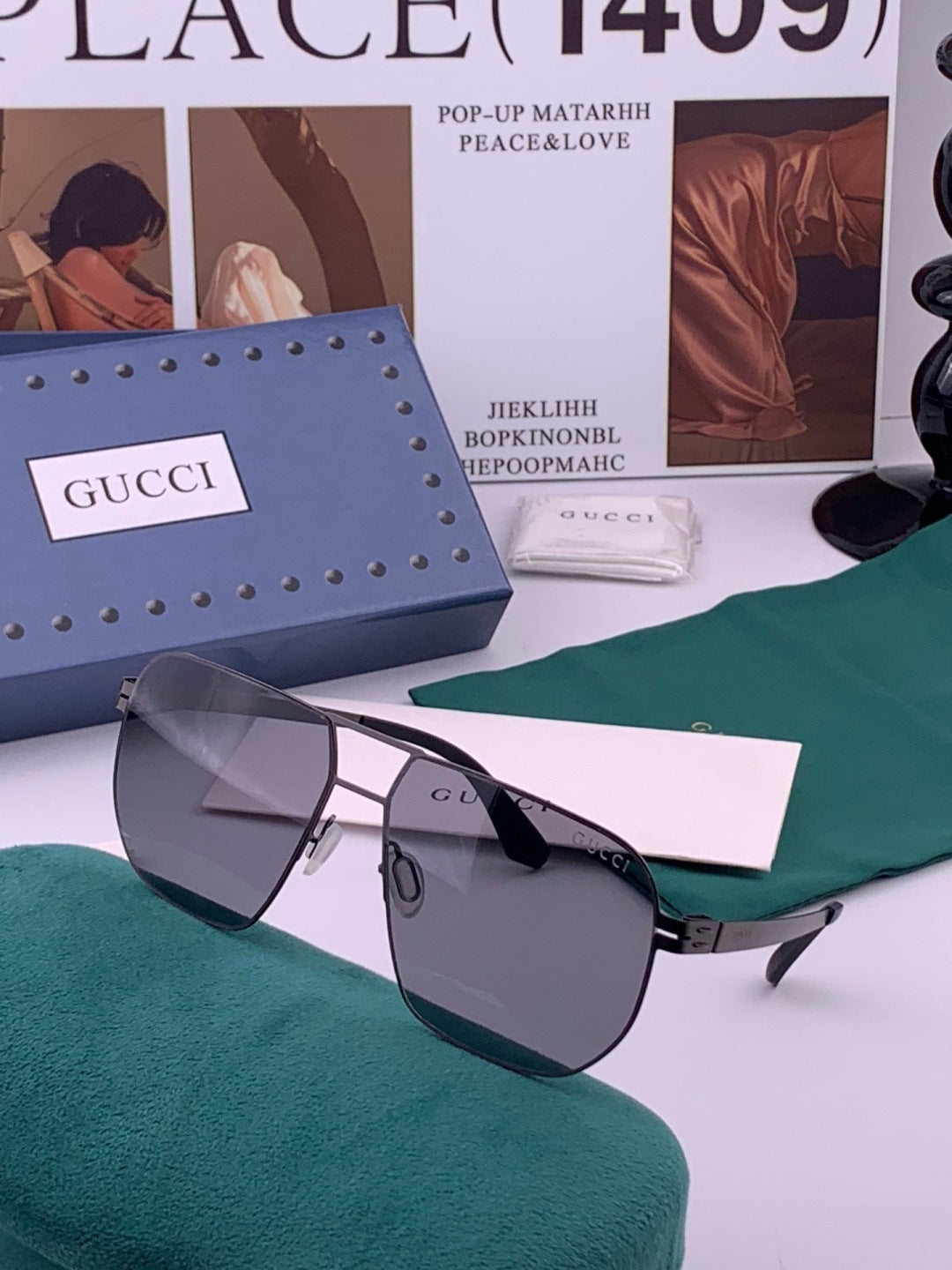 Gucci G2504 Fashion Black Lens Sunglasses for Men & Women - 371628 - detail image 2