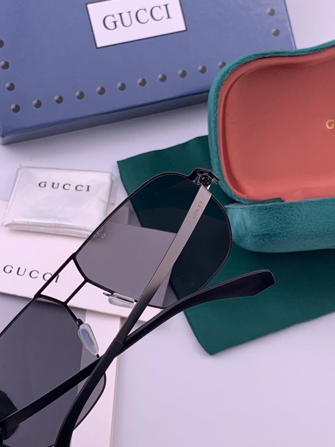Gucci G2504 Fashion Black Lens Sunglasses for Men & Women - 371628 - detail image 4