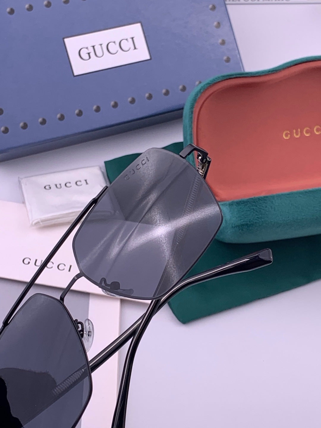 Gucci G5803 Polarized Aviator Black Lens Sunglasses for Men - 371629 - detail image 4