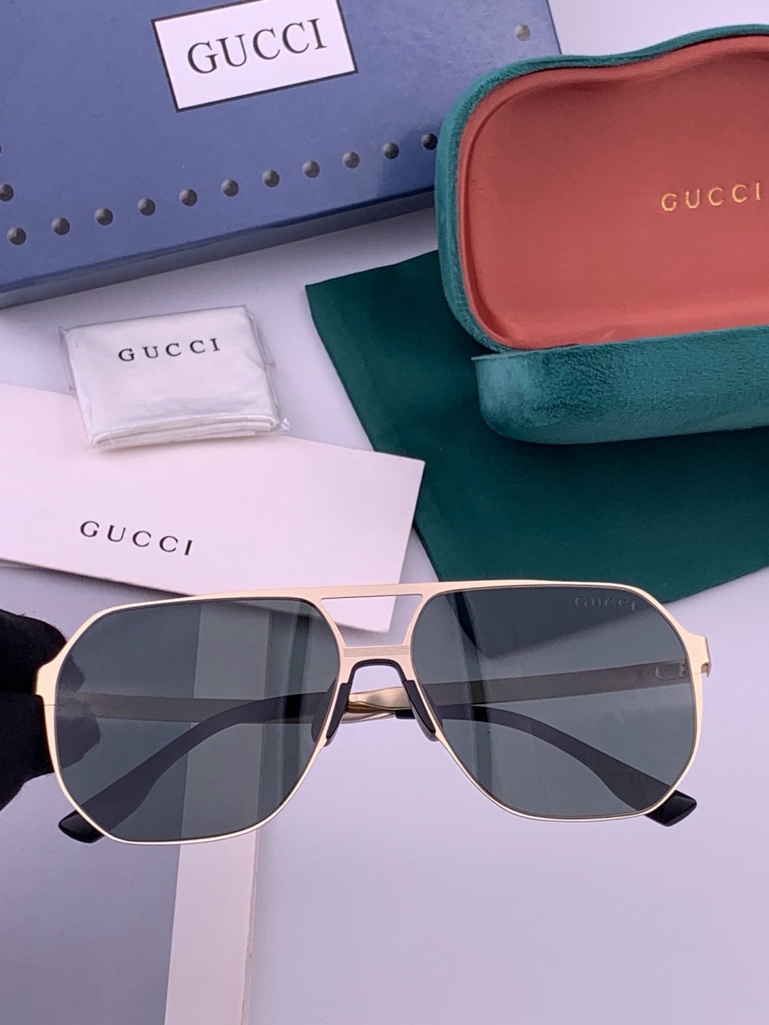 Gucci G3380 Polarized Aviator Gold Lens Sunglasses for Men - 371602