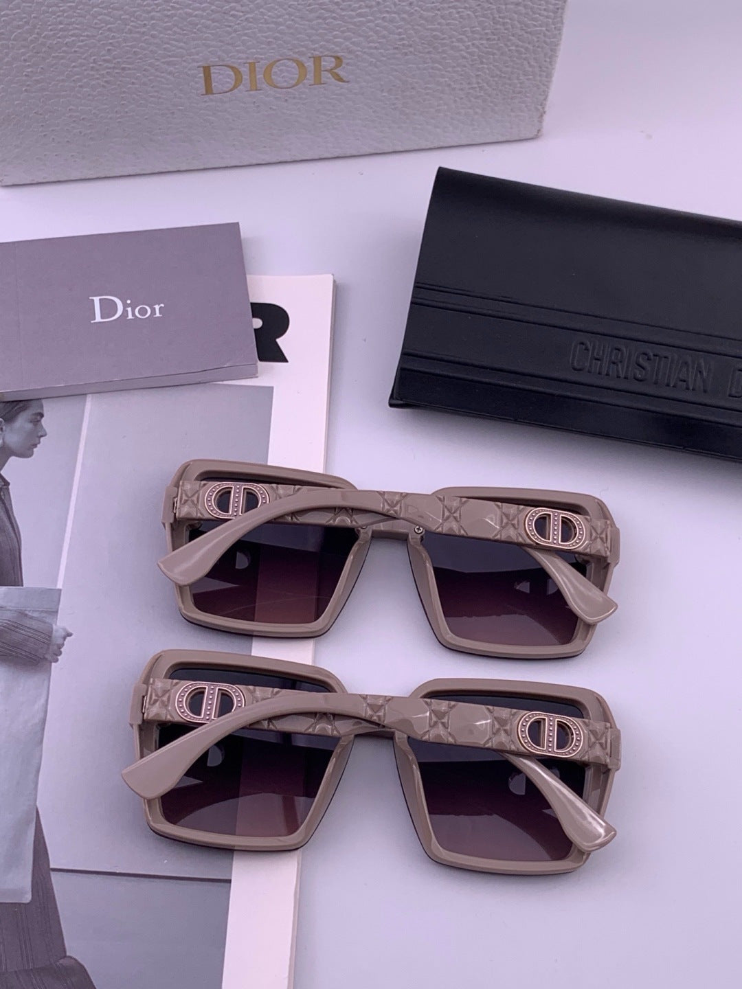 Dior D3200 Polarized Fashion Black Lens Sunglasses for Men & Women - 371893 - detail image 5