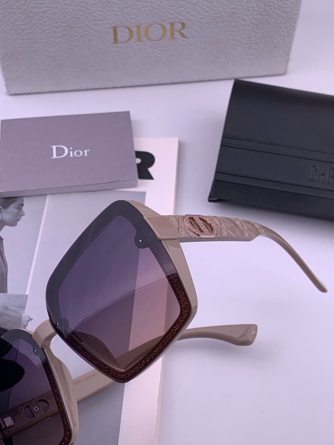 Dior D3200 Polarized Fashion Black Lens Sunglasses for Men & Women - 371893 - detail image 2