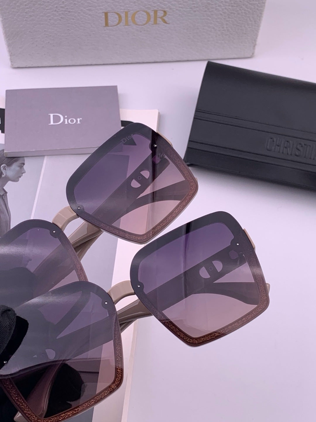 Dior D3200 Polarized Fashion Black Lens Sunglasses for Men & Women - 371893 - detail image 4