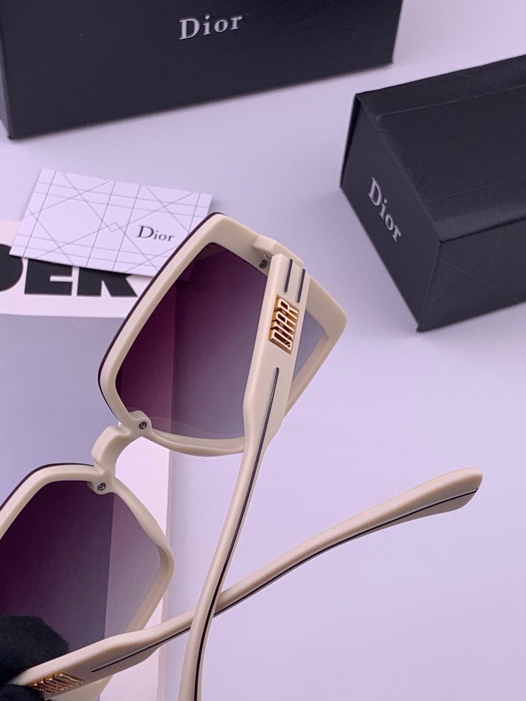 Dior D5290 Polarized Square Black Lens Sunglasses for Men & Women - 371897 - detail image 5