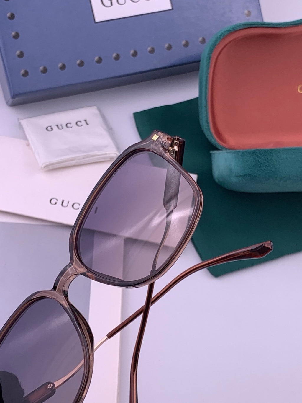 Gucci G7231 Metal Fashion Red Lens Sunglasses for Men & Women - 371606 - detail image 4
