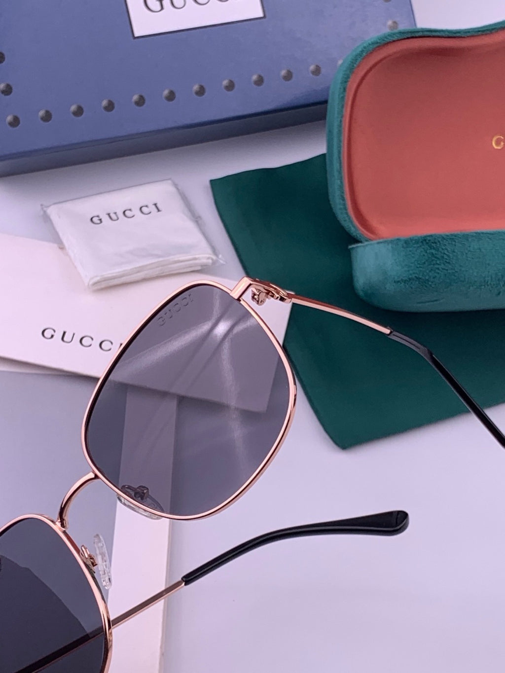 Gucci G35811 Metal Square Black Lens Sunglasses for Men & Women - 371577 - detail image 3