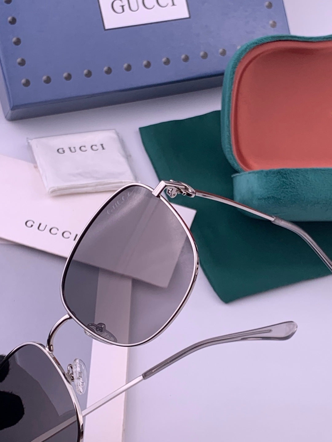 Gucci G35811 Metal Square Red Lens Sunglasses for Men & Women - 371578 - detail image 3