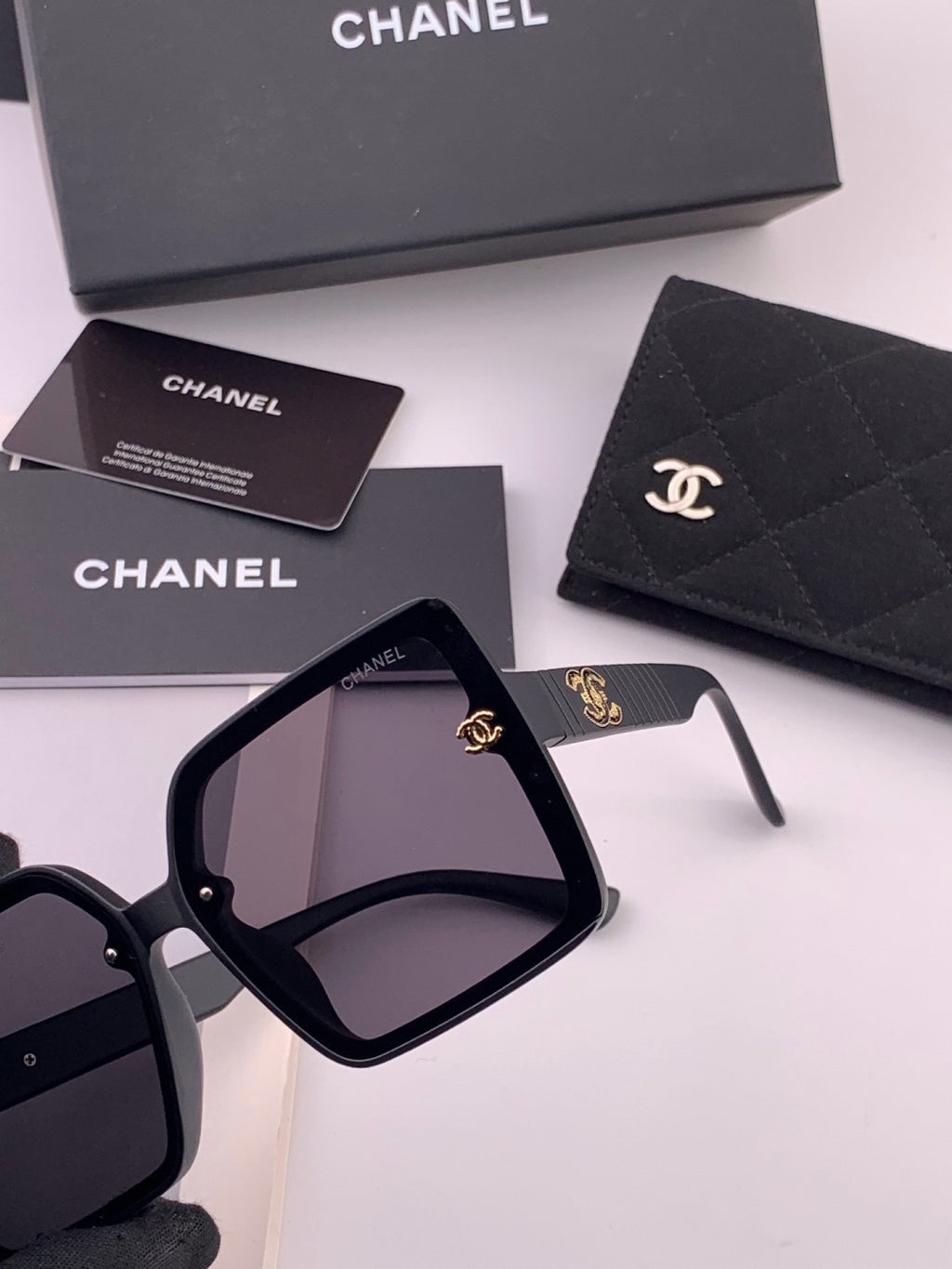 Chanel CH8519 Polarized Square Black Lens Sunglasses for Women - detail image 4