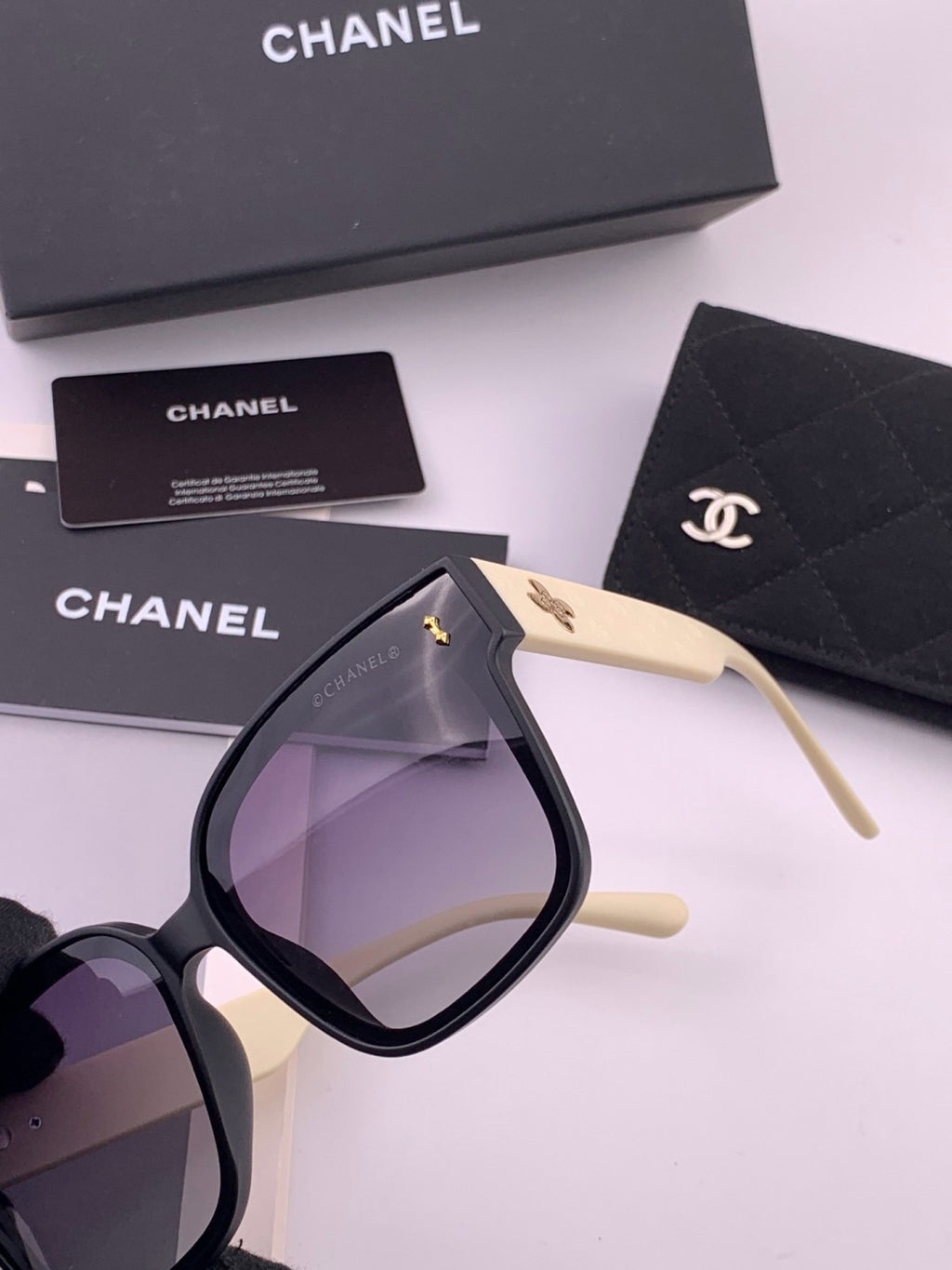 Chanel CH0279 Polarized Square Gold Lens Sunglasses for Women - detail image 3