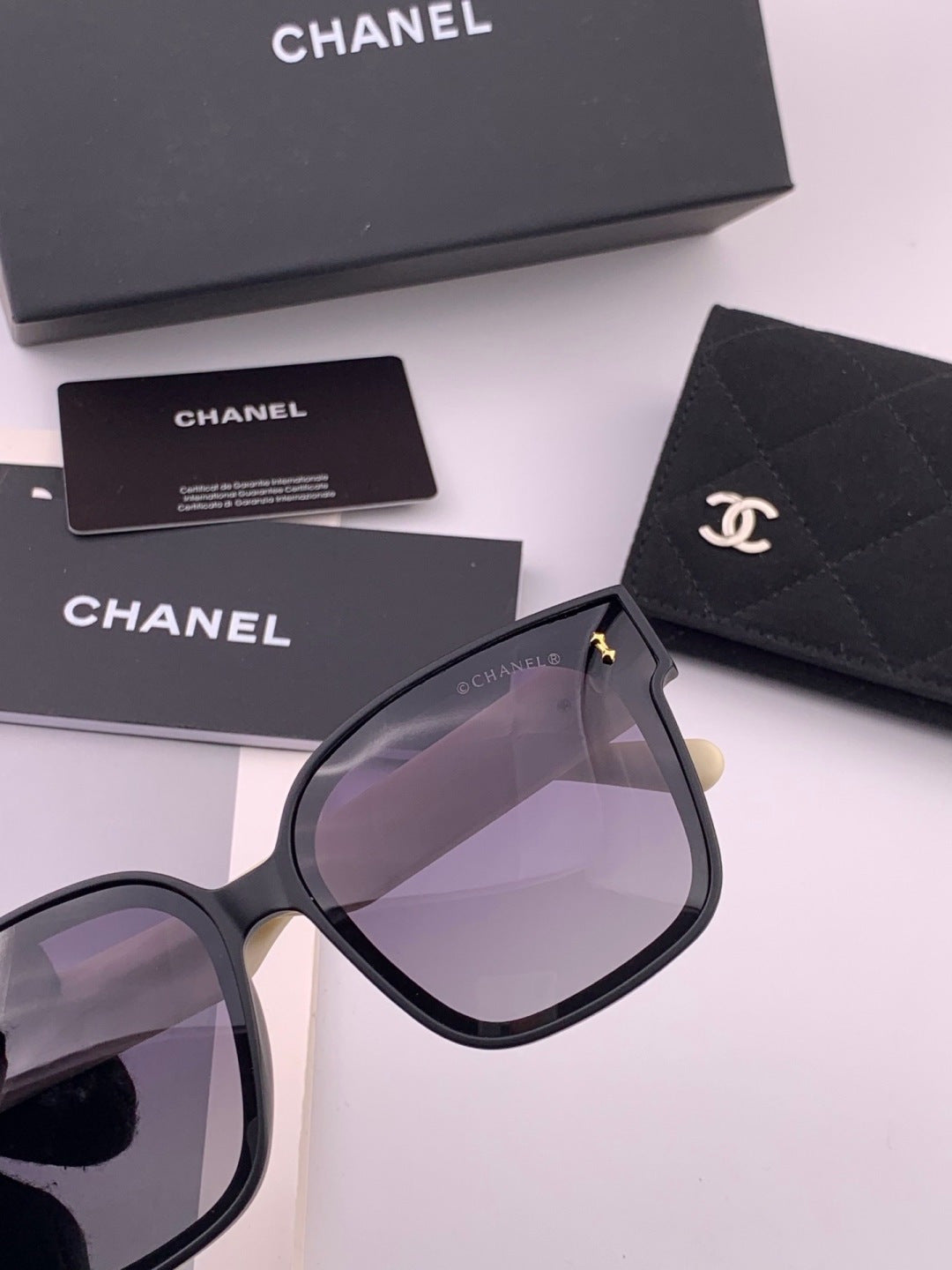 Chanel CH0279 Polarized Square Gold Lens Sunglasses for Women - detail image 4