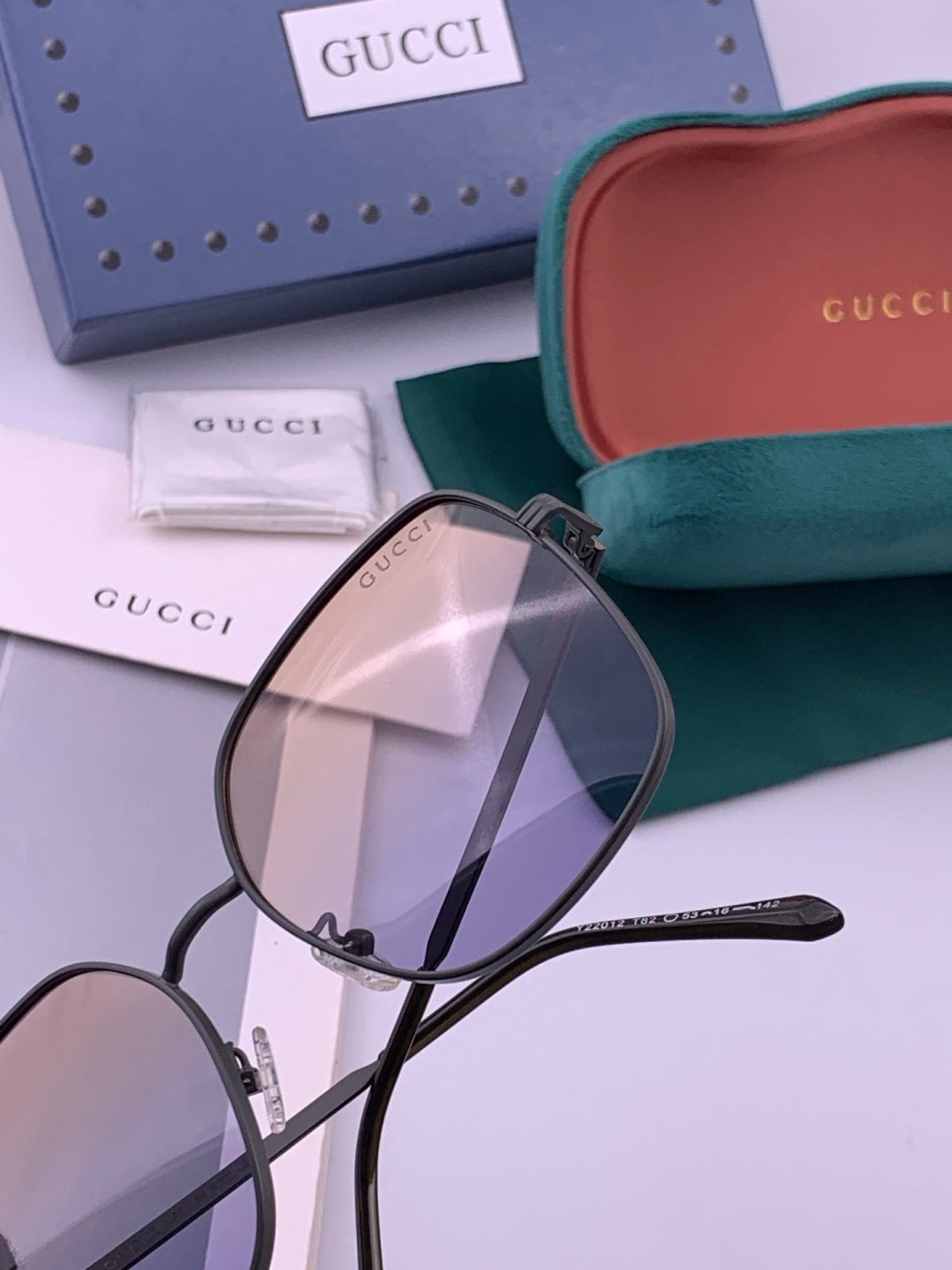 Gucci G22201 Metal Fashion Red Lens Sunglasses for Men & Women - 371590 - detail image 4