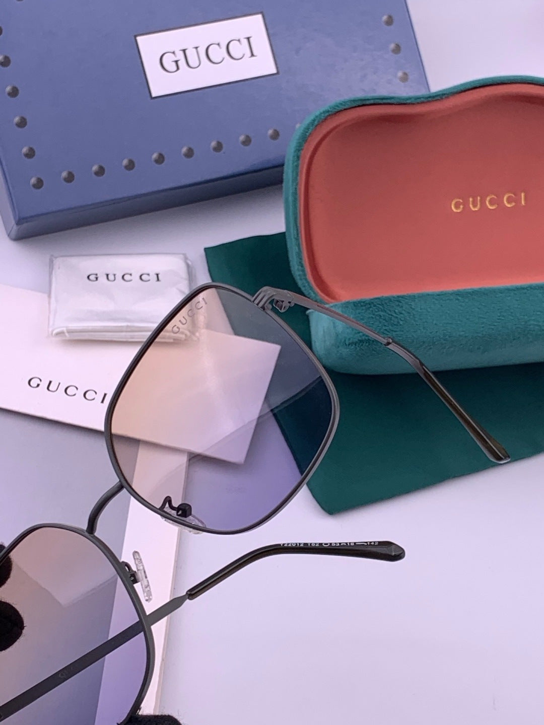 Gucci G22201 Metal Fashion Red Lens Sunglasses for Men & Women - 371590 - detail image 3