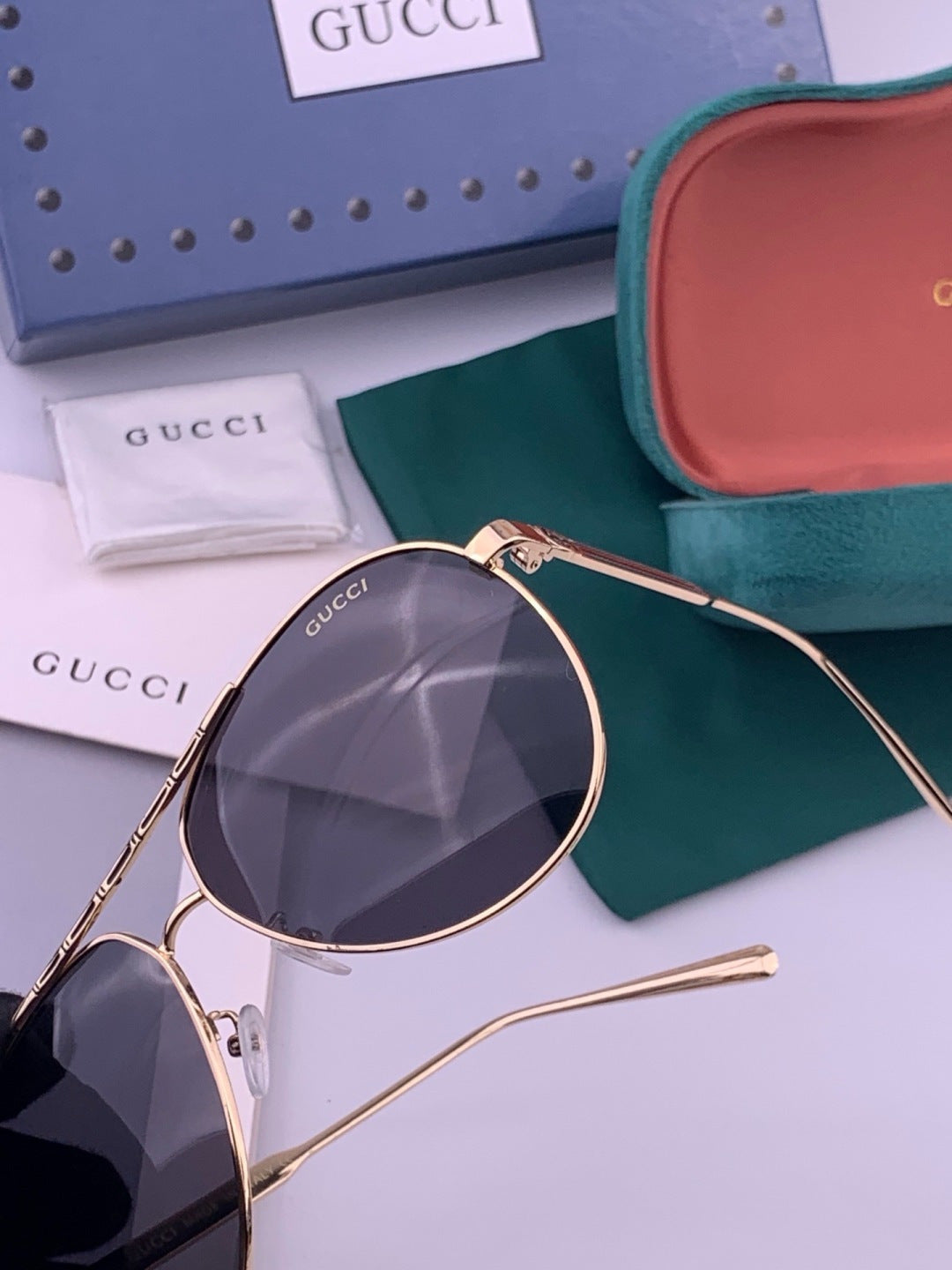 Gucci G3081 Polarized Aviator Black Lens Sunglasses for Men & Women - 371591 - detail image 3