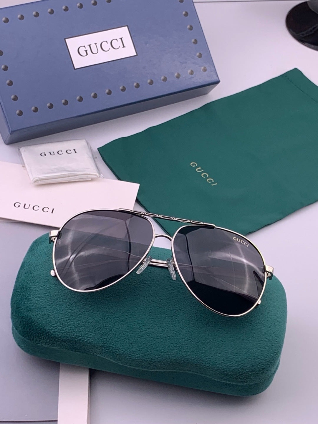 Gucci G3081 Polarized Aviator Black Lens Sunglasses for Men & Women - 371593 - detail image 8