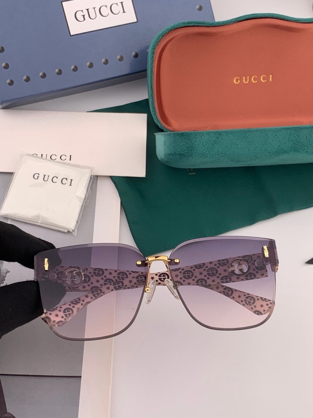 Gucci G5220 Square Gold Lens Sunglasses for Men & Women - detail image 3