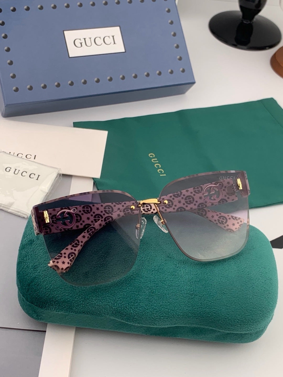 Gucci G5220 Square Gold Lens Sunglasses for Men & Women - detail image 6
