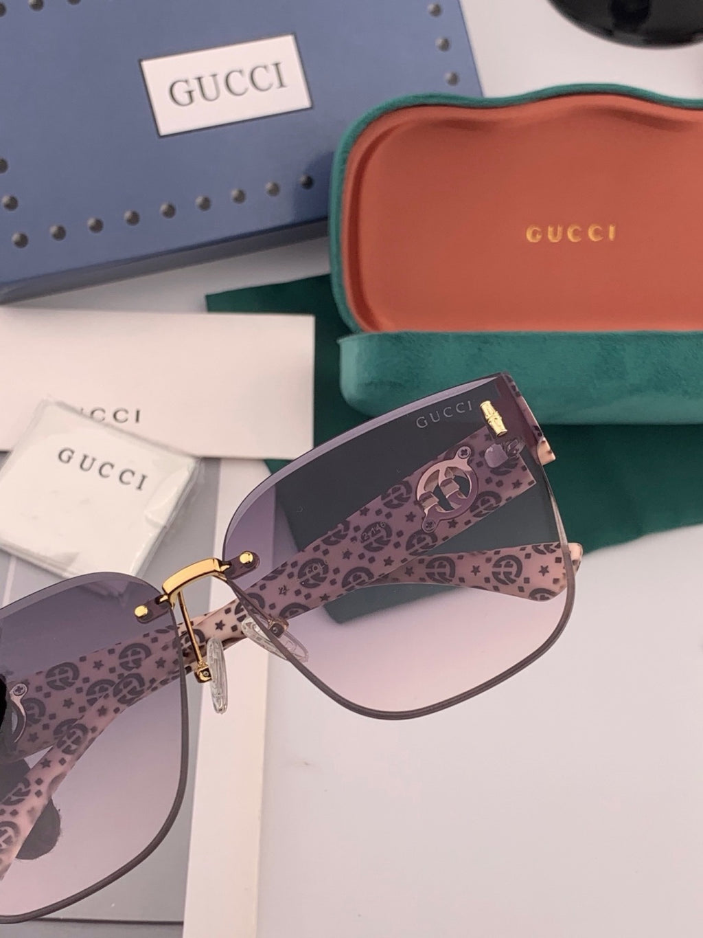 Gucci G5220 Square Gold Lens Sunglasses for Men & Women - detail image 4