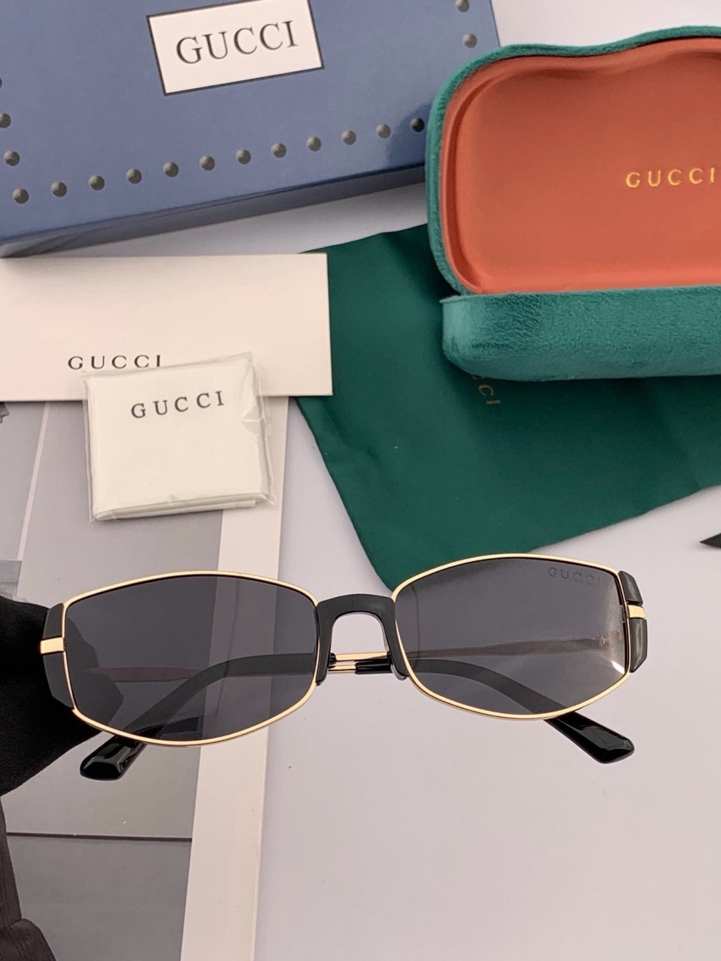 Gucci G2827 Polarized Oversized Red Lens Sunglasses for Men & Women - 371576 - detail image 3