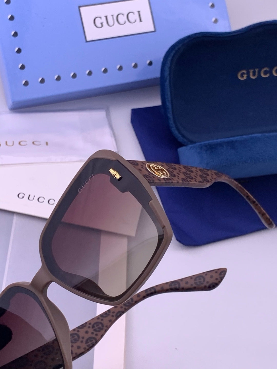 Gucci G4771 Polarized Square Pink Lens Sunglasses for Women - 371566 - detail image 3