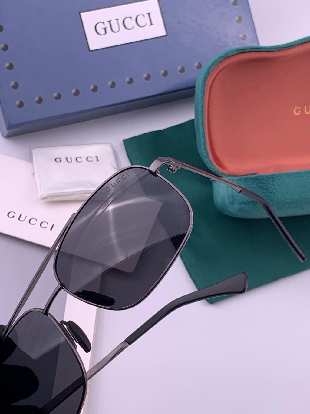 Gucci G080666 Polarized Aviator Gold Lens Sunglasses for Men & Women - 371571 - detail image 3