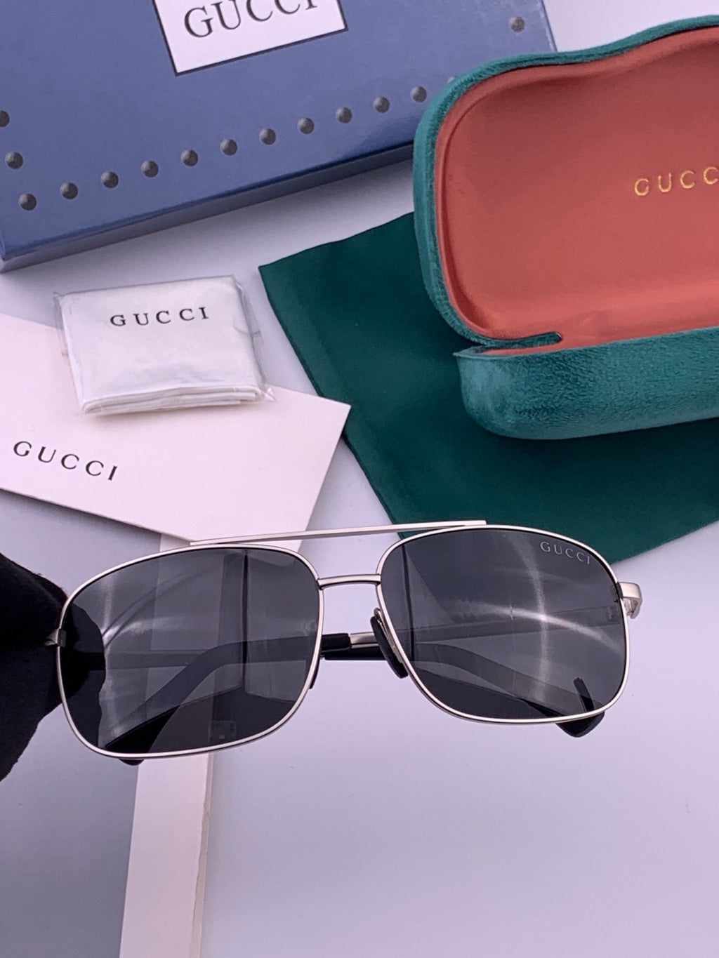 Gucci G080666 Polarized Aviator Gold Lens Sunglasses for Men & Women - 371572
