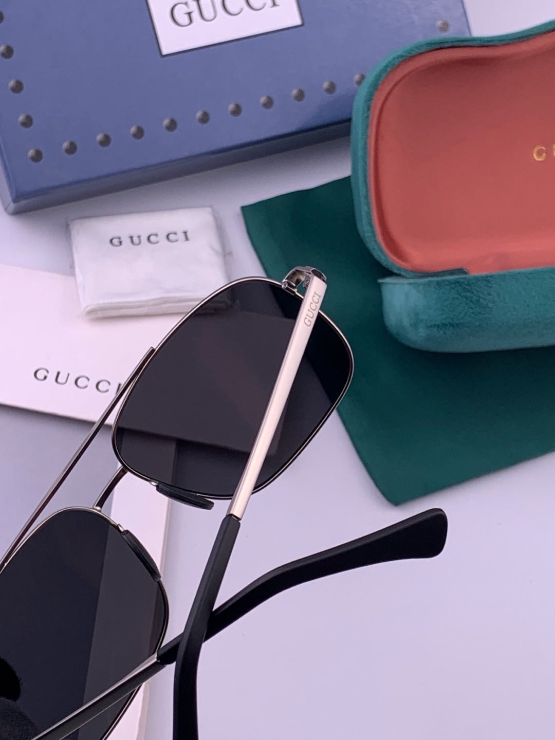 Gucci G080666 Polarized Aviator Gold Lens Sunglasses for Men & Women - 371572 - detail image 4