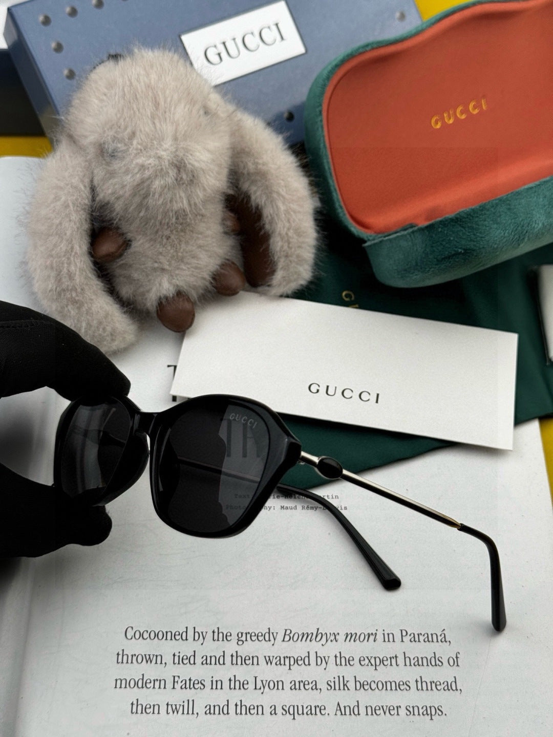 Gucci G5906 Polarized Square Black Lens Sunglasses for Men & Women - 371467 - detail image 4