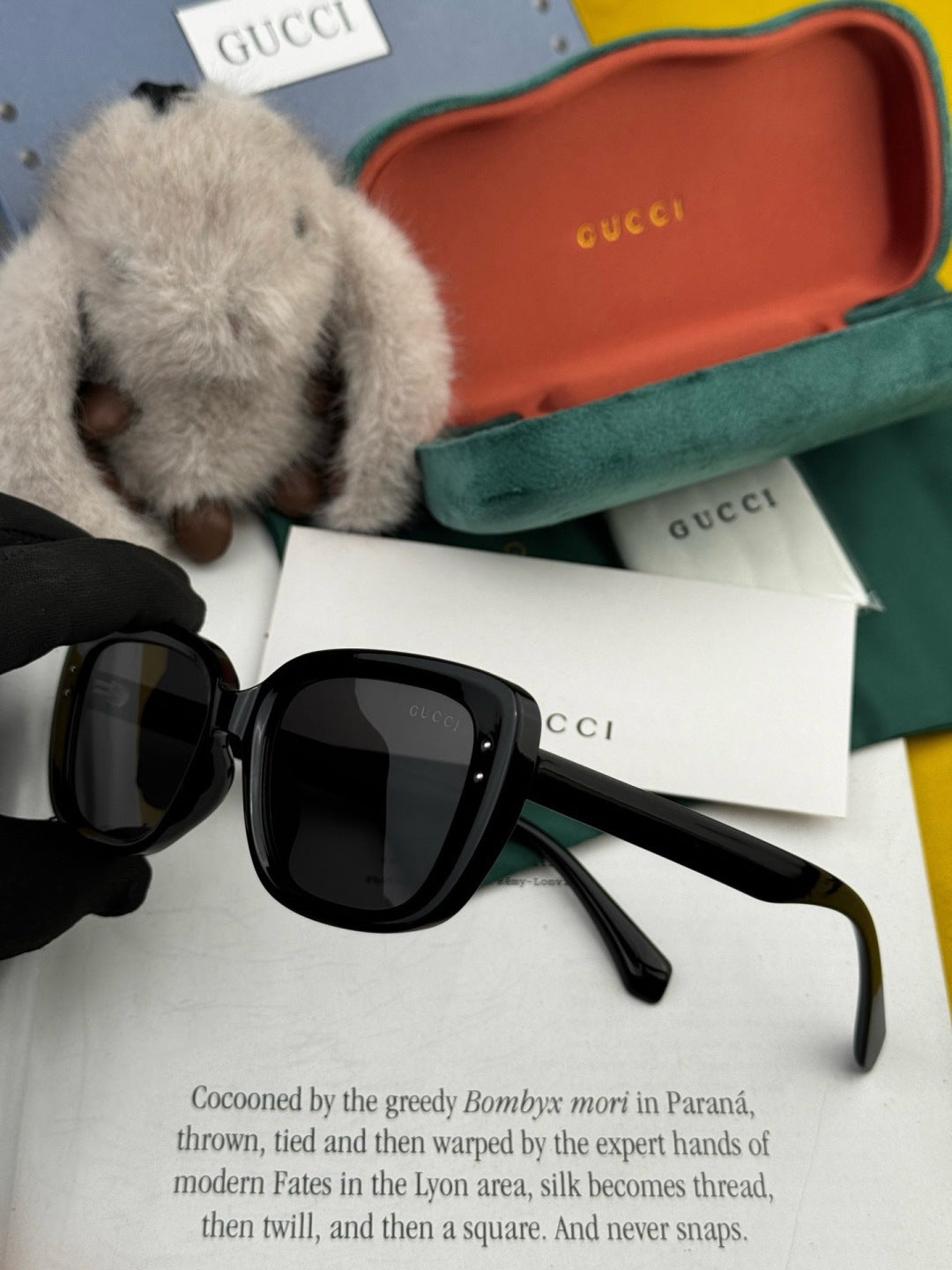 Gucci G5906 Polarized Square Black Lens Sunglasses for Men & Women - 371468 - detail image 3