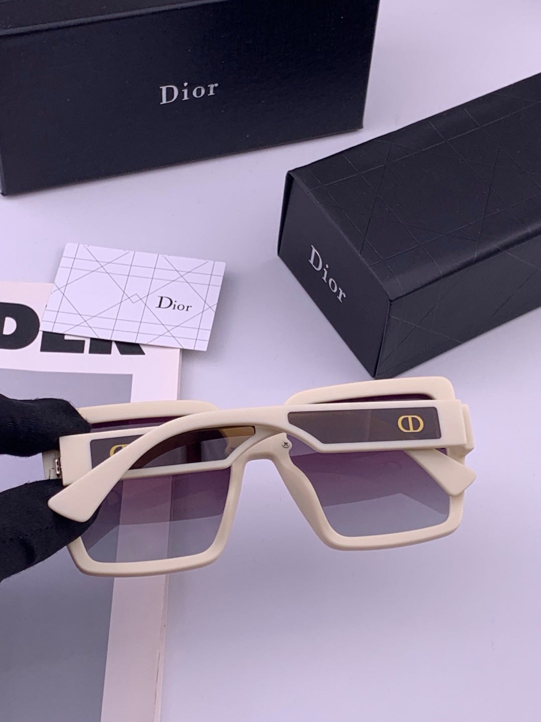 Dior CD3917 Polarized Square Brown Lens Sunglasses for Women - detail image 4