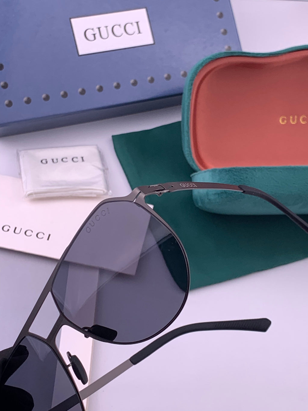 Gucci G2731 Polarized Fashion Black Lens Sunglasses for Men & Women - 371651 - detail image 3