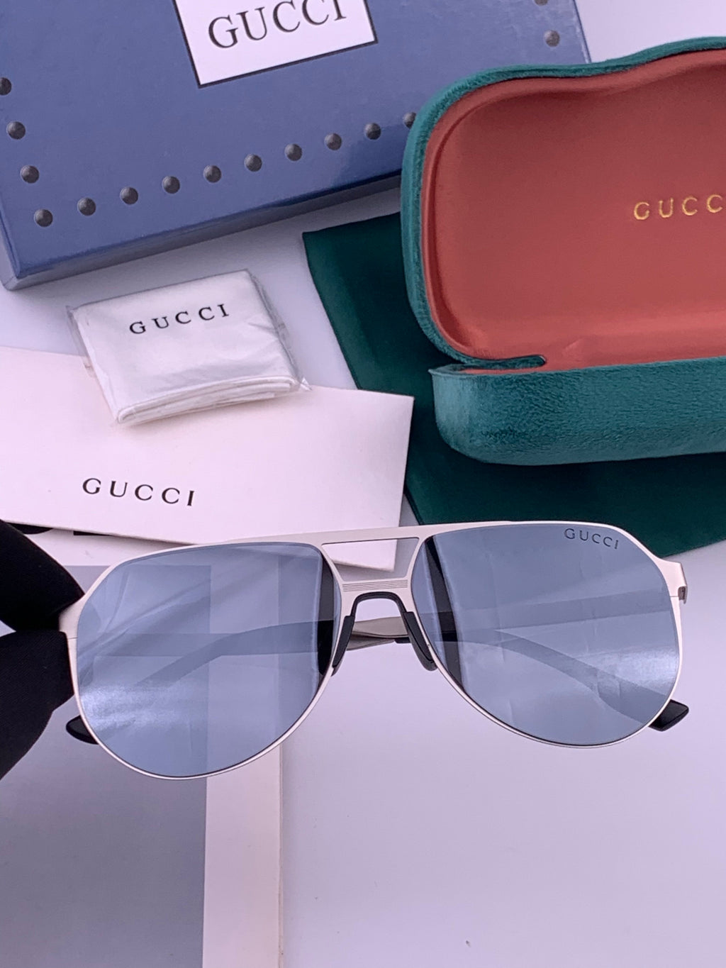 Gucci G7225 Polarized Aviator Gold Lens Sunglasses for Men - 371653