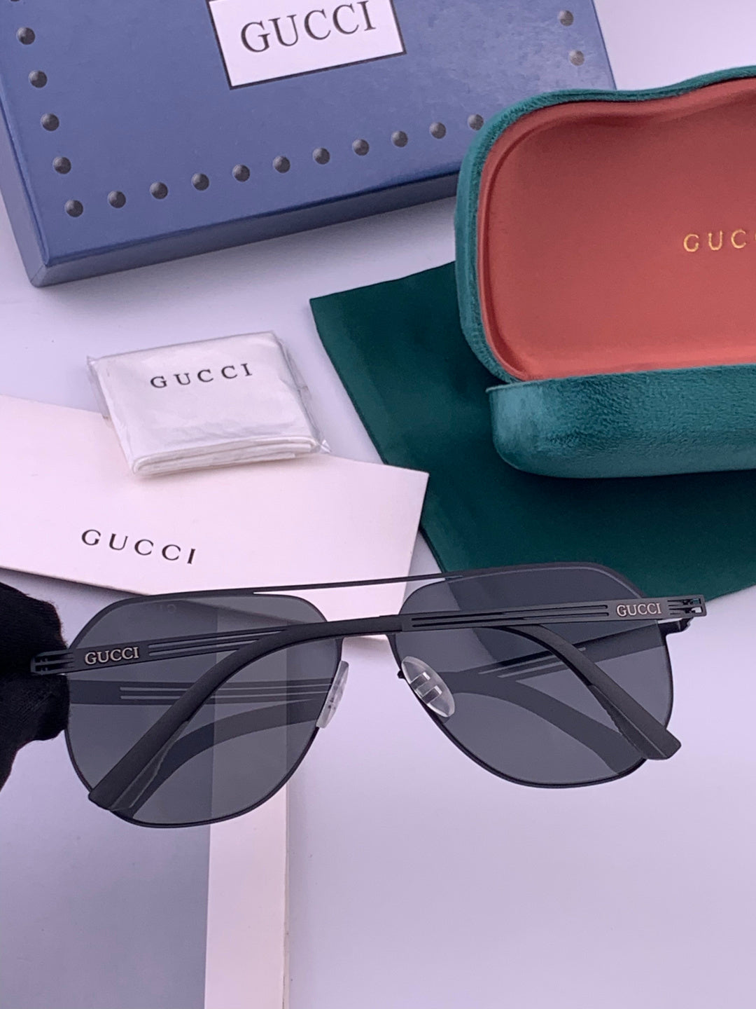 Gucci G911 Polarized Fashion Gold Lens Sunglasses for Men & Women - 371464 - detail image 6