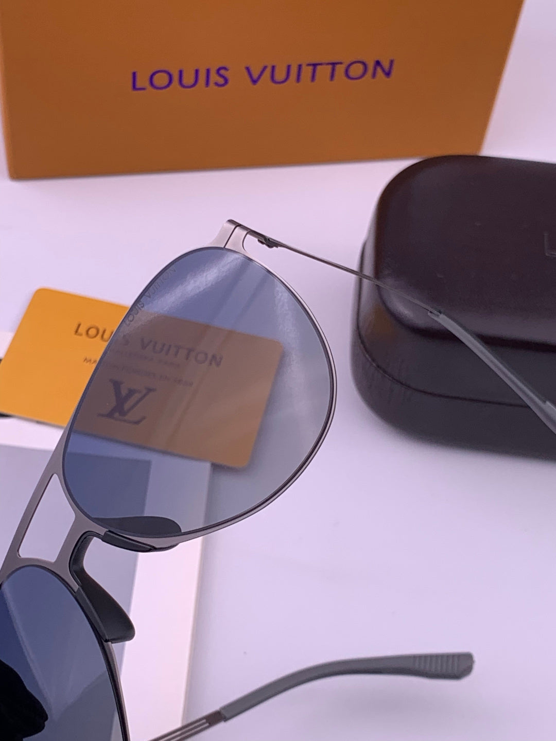Louis Vuitton L199 Fashion Gold Lens Sunglasses for Men & Women - 371451 - detail image 4