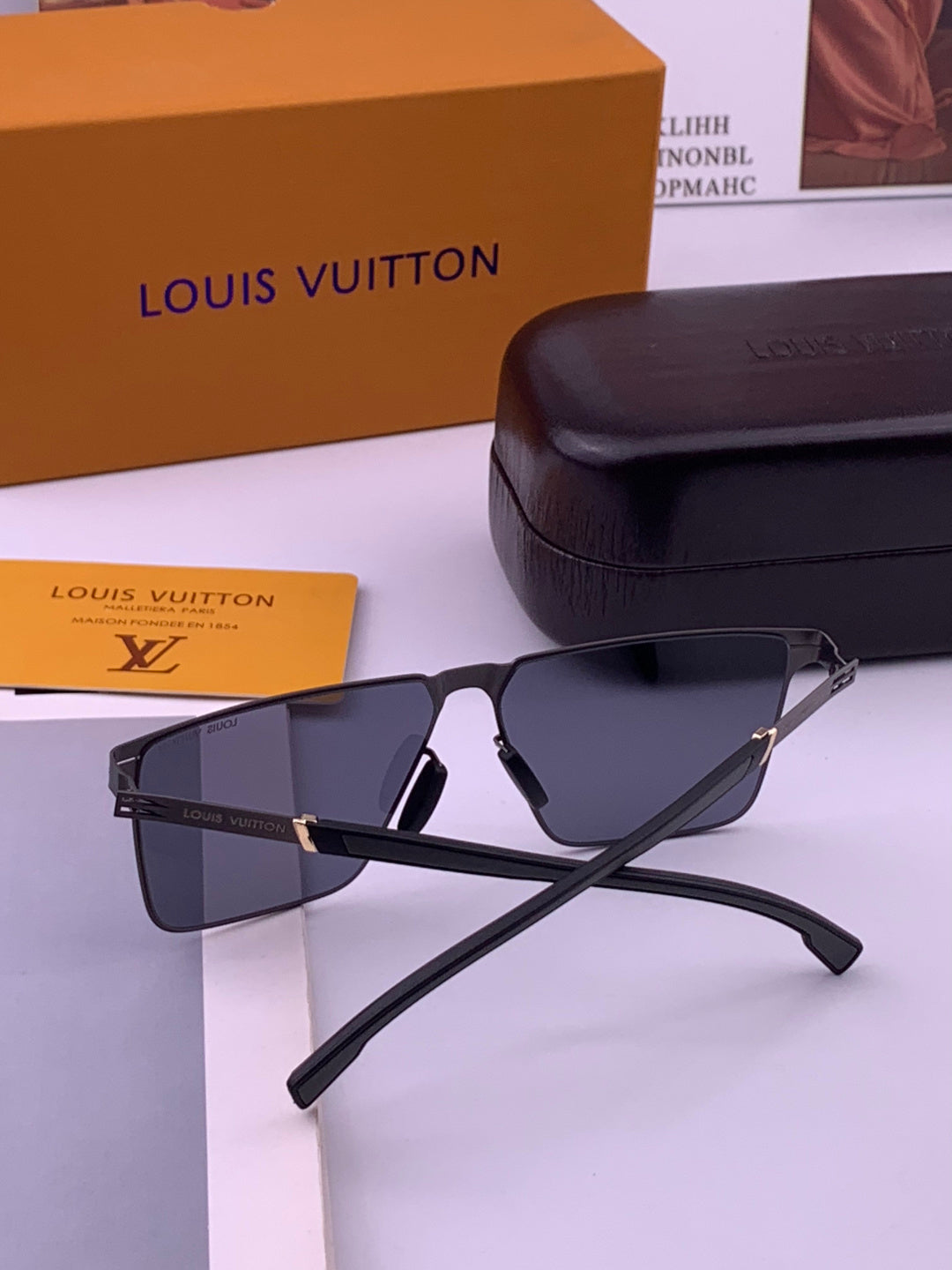 Louis Vuitton L616 Fashion Gold Lens Sunglasses for Men & Women - 371453 - detail image 5