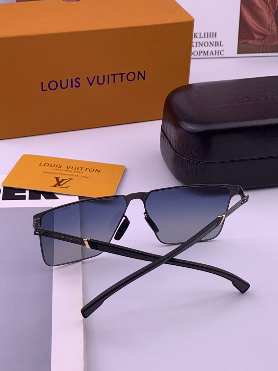 Louis Vuitton L616 Fashion Brown Lens Sunglasses for Men & Women - 371454 - detail image 5