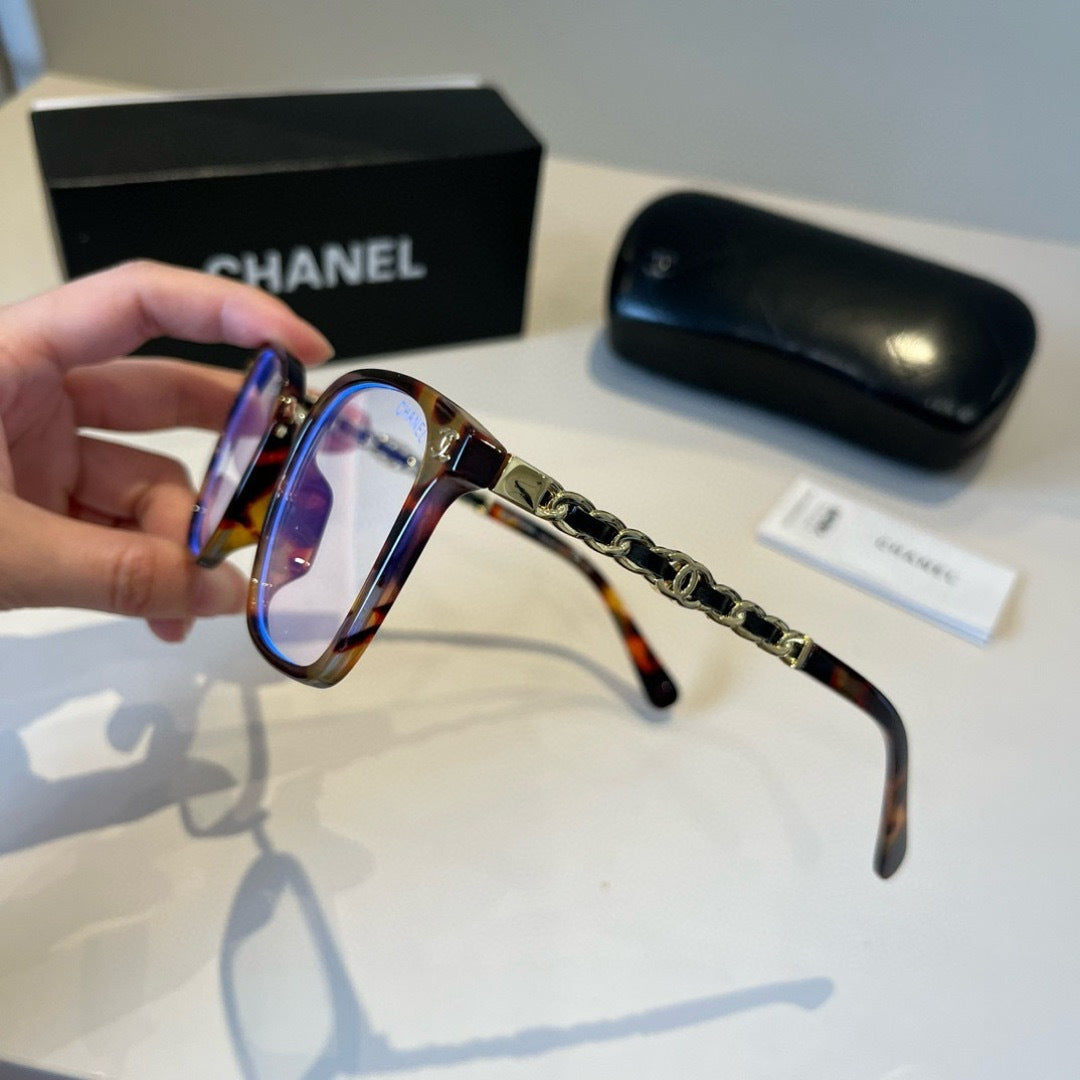 Chanel Oversized Silver Lens Sunglasses for Men & Women - 493463 - detail image 4
