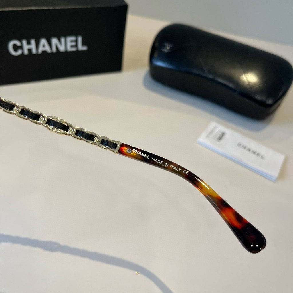 Chanel Oversized Silver Lens Sunglasses for Men & Women - 371861 - detail image 5