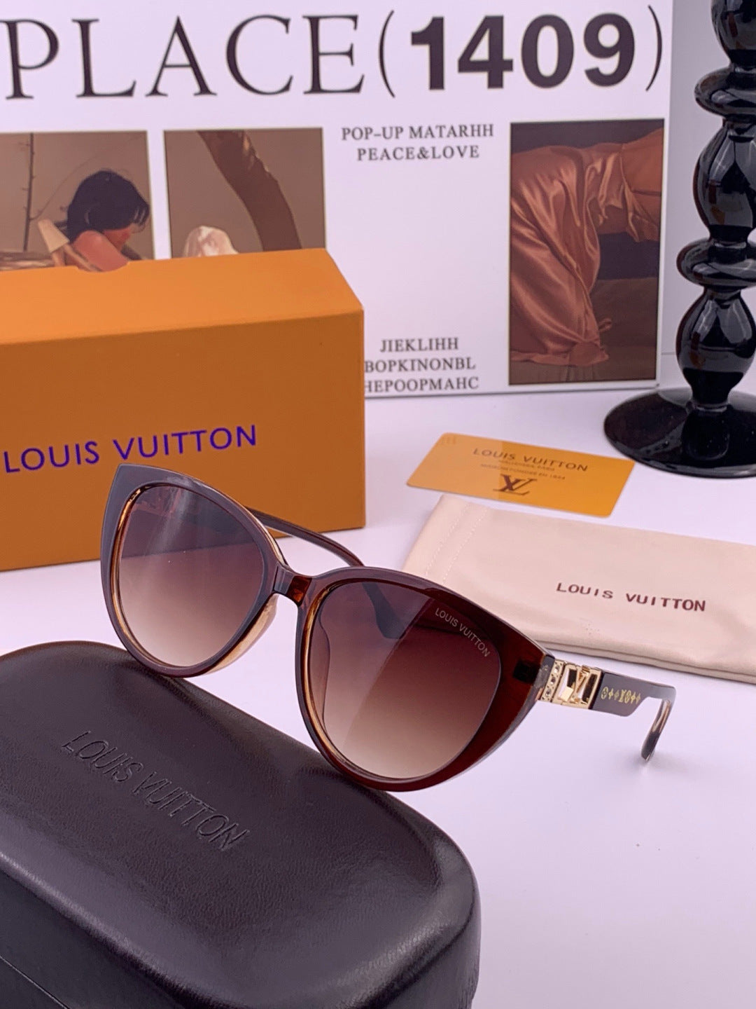 Louis Vuitton L15803 Square Black Lens Sunglasses for Women - 371443 - detail image 4